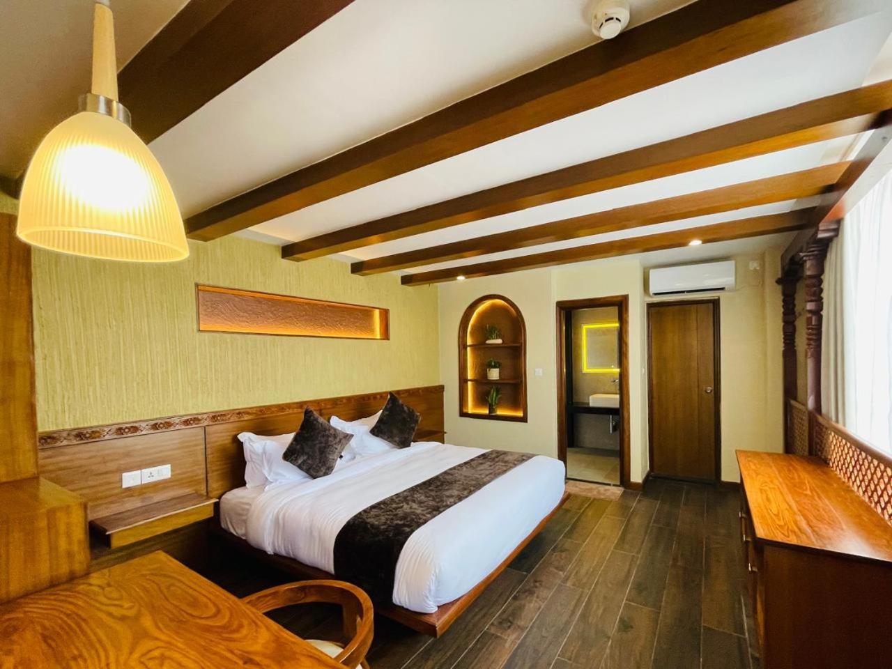 Timber House By Tara Group Hotel Catmandu Exterior foto