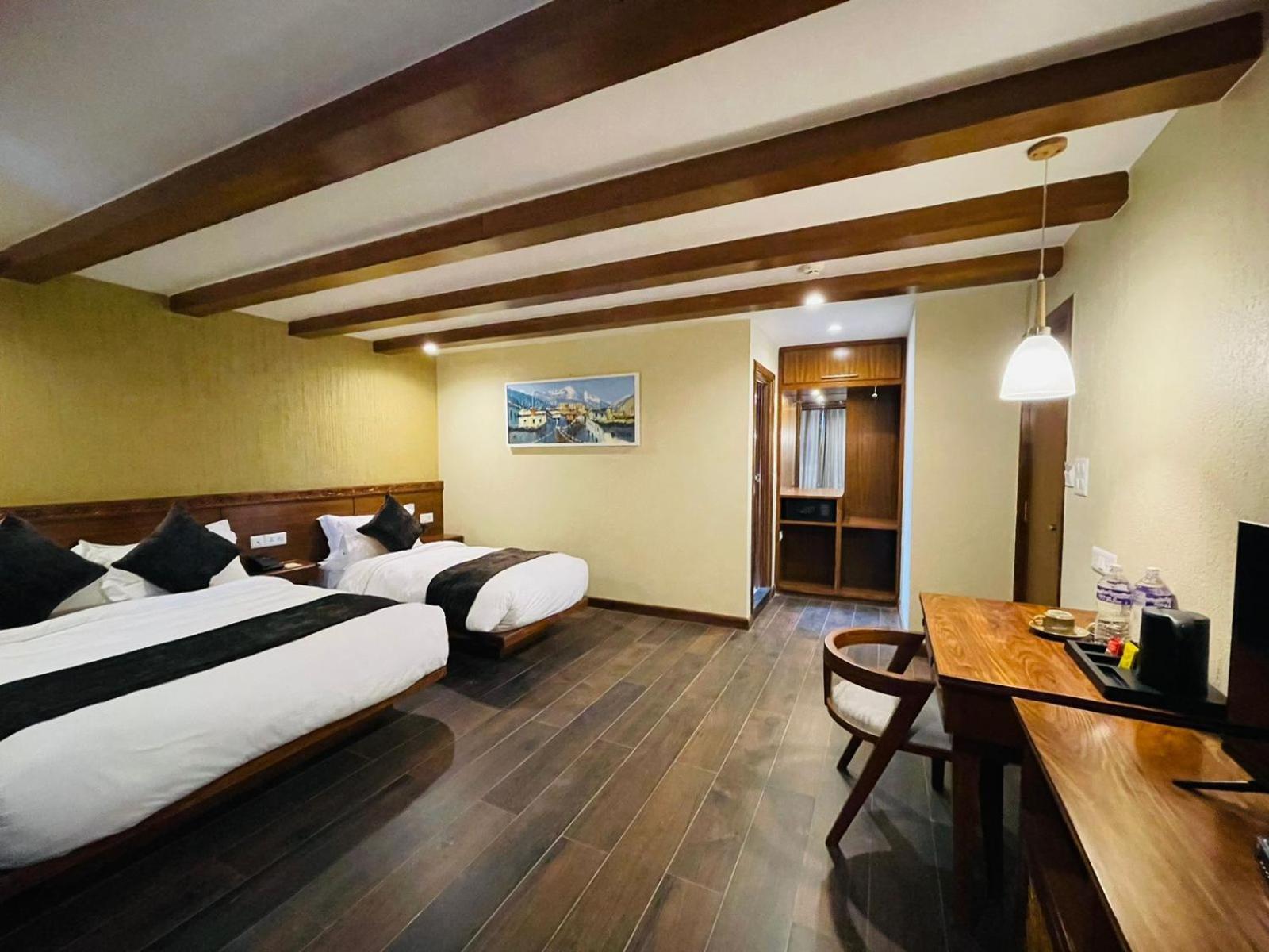 Timber House By Tara Group Hotel Catmandu Exterior foto