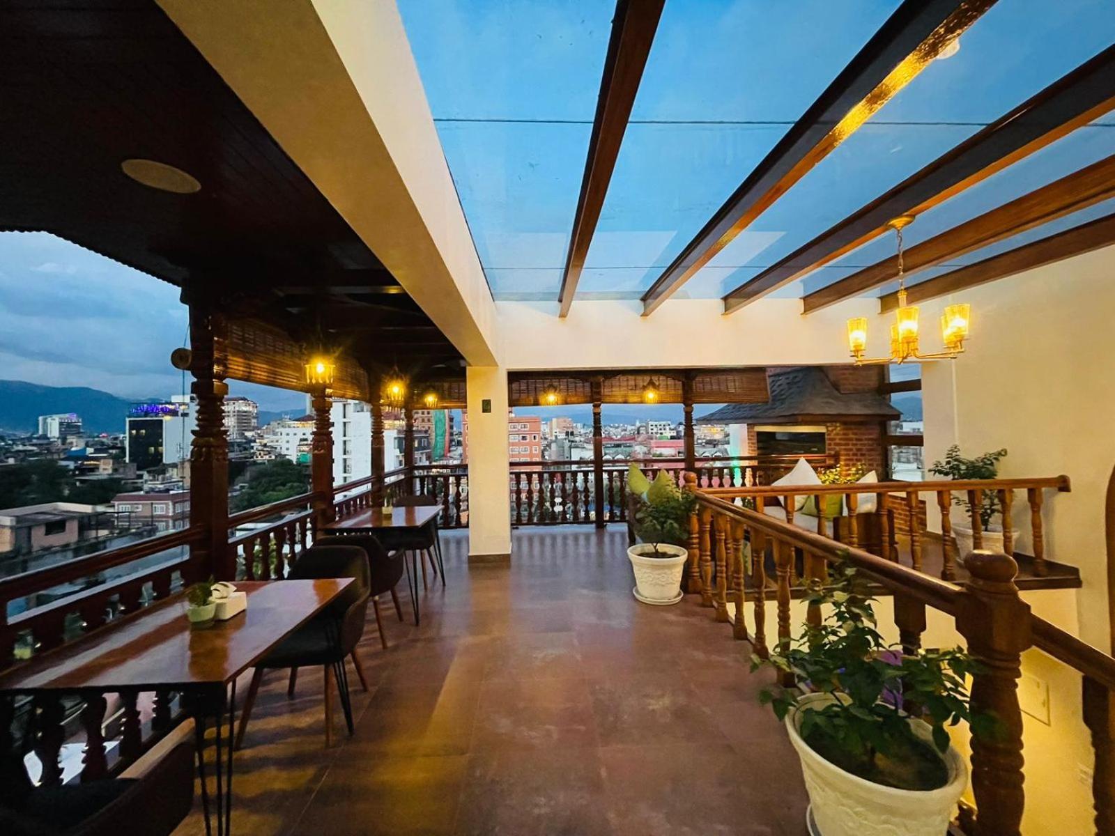 Timber House By Tara Group Hotel Catmandu Exterior foto
